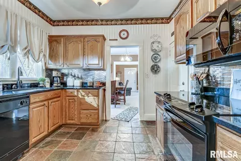 2072 S 4th St, Springfield, IL 62703 photo 14
