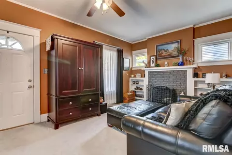 2072 S 4th St, Springfield, IL 62703 photo 9
