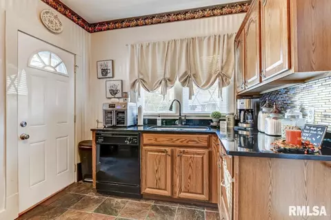 2072 S 4th St, Springfield, IL 62703 photo 17