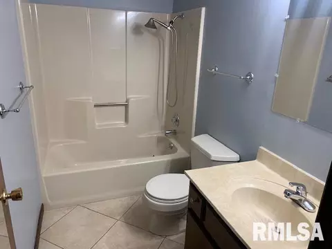 115 Astoria Rd, Springfield, IL 62704 photo 12