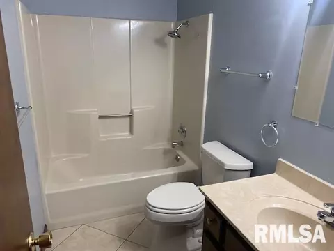 115 Astoria Rd, Springfield, IL 62704 photo 10