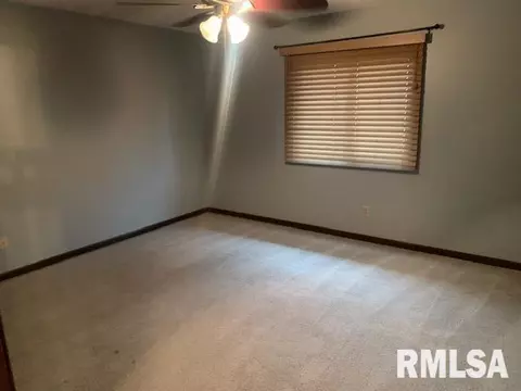 115 Astoria Rd, Springfield, IL 62704 photo 9
