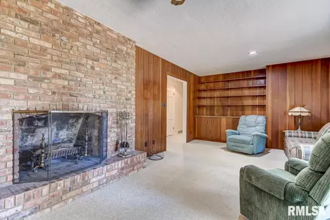 2131 Lindsay Rd, Springfield, IL 62704 photo 14