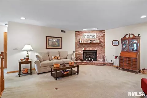 849 Chukker Ln, Springfield, IL 62712 photo 3