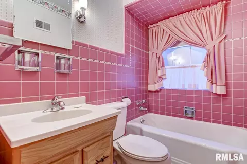 2043 Huntleigh Rd, Springfield, IL 62704 photo 26
