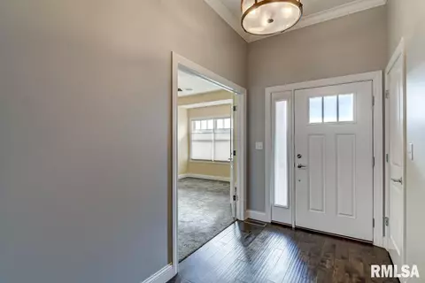 3961 Cornerstone Cir, Springfield, IL 62711 photo 2