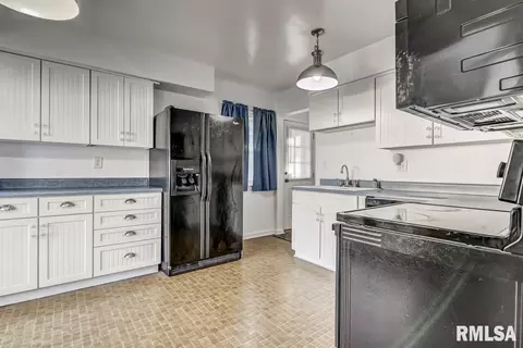 2020 N 6th St, Springfield, IL 62702 photo 15