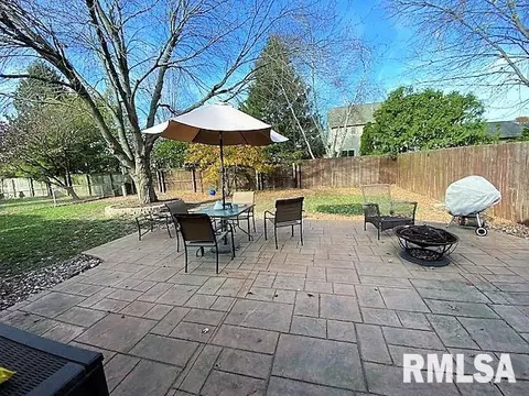 81 Mccarthy Dr, Springfield, IL 62702 photo 20