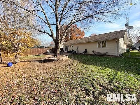 81 Mccarthy Dr, Springfield, IL 62702 photo 22