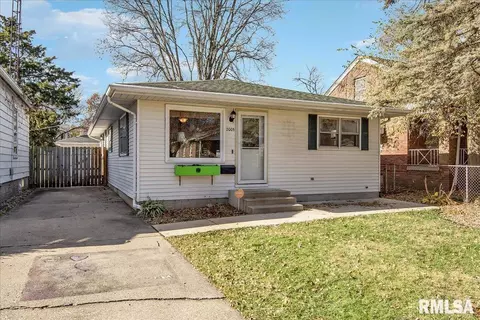 2005 S Pasfield St, Springfield, IL 62704 photo 1