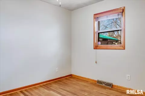 2005 S Pasfield St, Springfield, IL 62704 photo 18