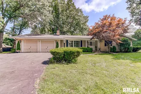 3 Nightingale Dr, Springfield, IL 62707 photo 2