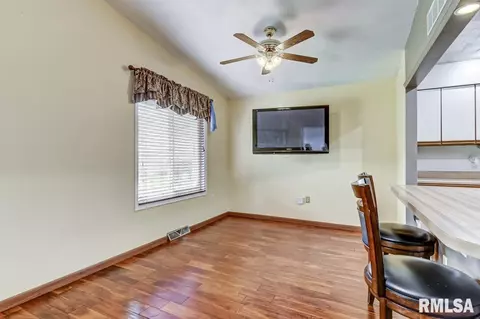 2521 Charlack Ave, Springfield, IL 62704 photo 10