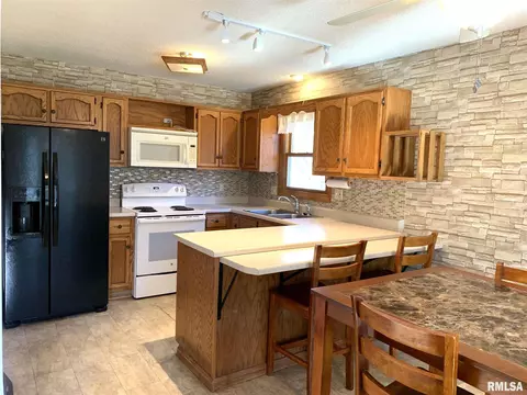 2400 Mayfair Rd, Springfield, IL 62703 photo 13