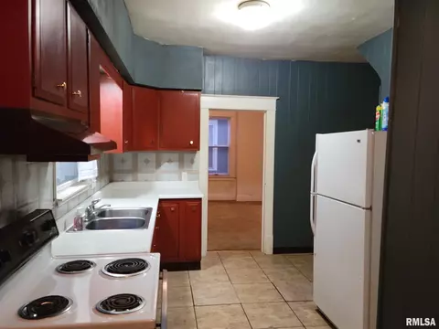 628 W Canedy St, Springfield, IL 62703 photo 7