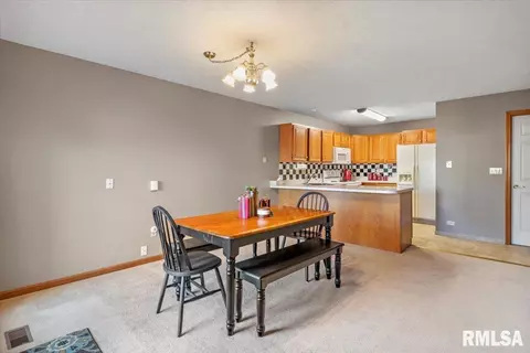 6303 Brent Dr, Springfield, IL 62712 photo 7