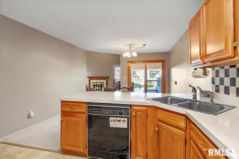 6303 Brent Dr, Springfield, IL 62712 photo 14