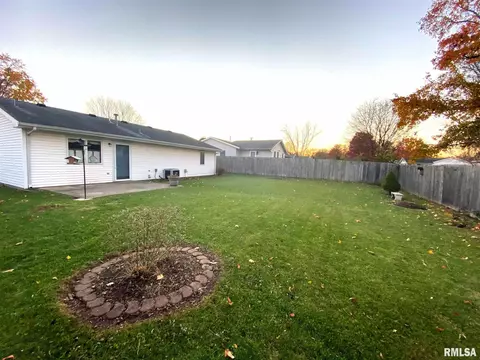 2921 Sutherland Rd, Springfield, IL 62702 photo 4
