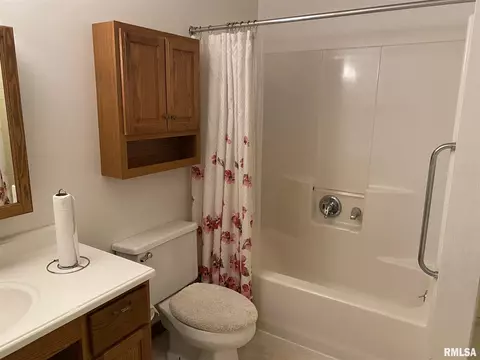 2921 Sutherland Rd, Springfield, IL 62702 photo 22