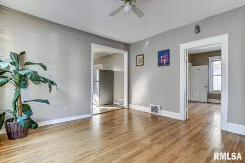 1114 Enos St, Springfield, IL 62702 photo 14