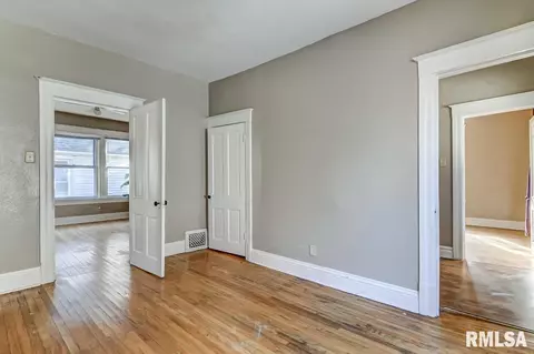 1114 Enos St, Springfield, IL 62702 photo 25