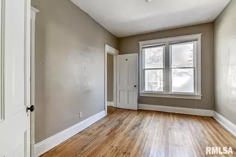 1114 Enos St, Springfield, IL 62702 photo 23