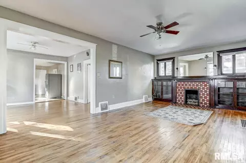 1114 Enos St, Springfield, IL 62702 photo 8