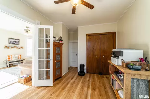 107 N Albert St, Chestnut, IL 62518 photo 10