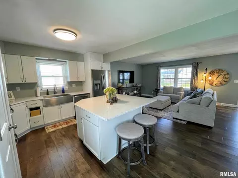 13 Foresters Ln, Springfield, IL 62704 photo 6