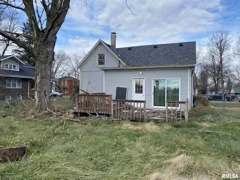 333 W Van Buren, Greenview, IL 62642 photo 15