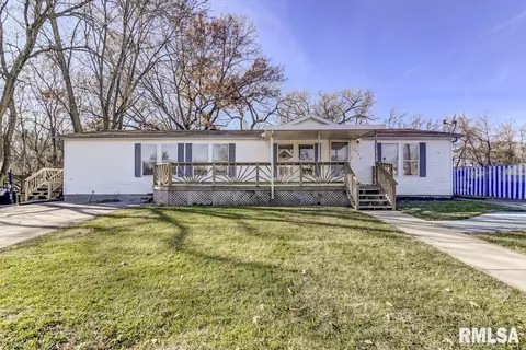 2237 N 3rd St, Springfield, IL 62702 photo 2