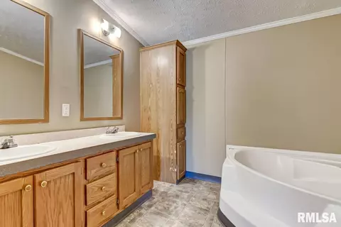 2237 N 3rd St, Springfield, IL 62702 photo 18