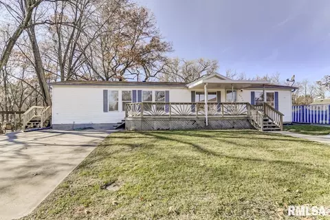 2237 N 3rd St, Springfield, IL 62702 photo 3
