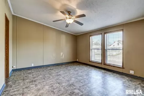2237 N 3rd St, Springfield, IL 62702 photo 15