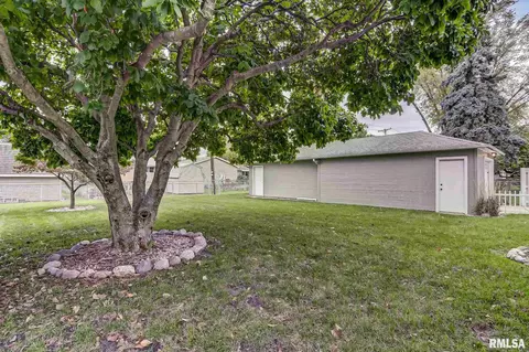 2208 Blackhawk Ave, Springfield, IL 62702 photo 7