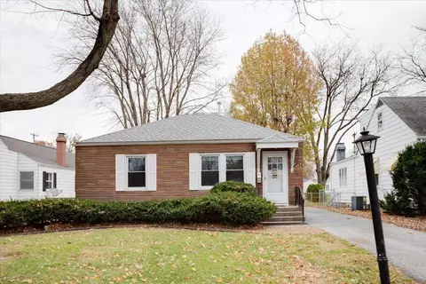 2904 S 3rd St, Springfield, IL 62703 photo 3