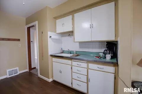 2904 S 3rd St, Springfield, IL 62703 photo 19