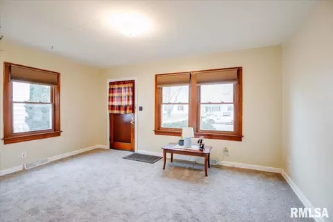 2904 S 3rd St, Springfield, IL 62703 photo 7