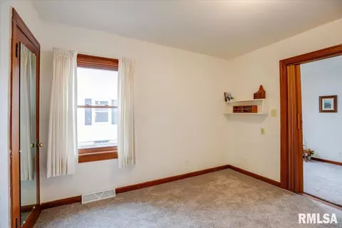 2904 S 3rd St, Springfield, IL 62703 photo 9