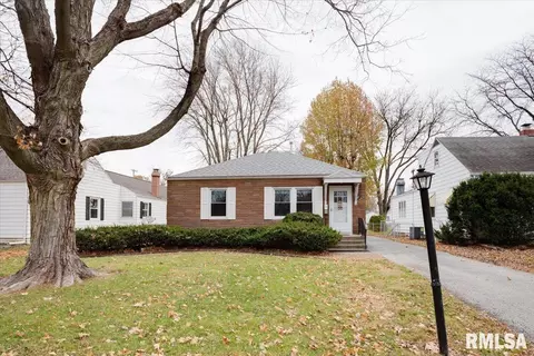 2904 S 3rd St, Springfield, IL 62703 photo 2