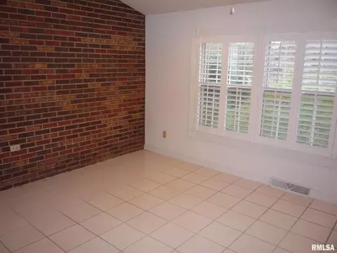 1840 Cherry Rd, Springfield, IL 62704 photo 7