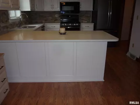 1840 Cherry Rd, Springfield, IL 62704 photo 9