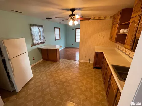 21 Lilac Ln, Springfield, IL 62702 photo 8