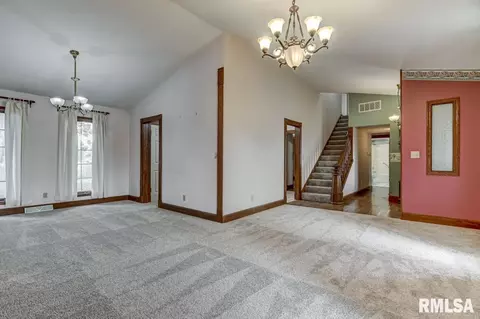 889 Riddle Hill Rd, Springfield, IL 62707 photo 11