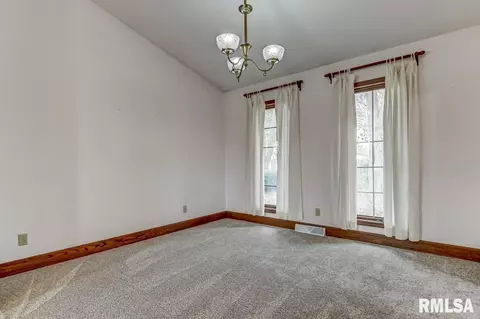 889 Riddle Hill Rd, Springfield, IL 62707 photo 18