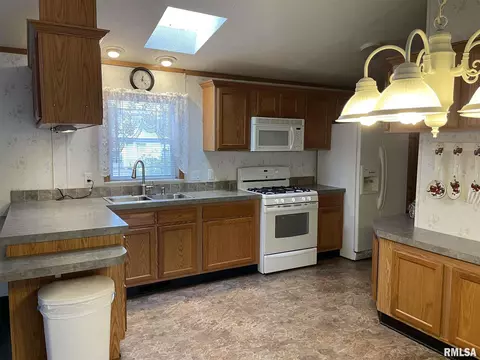 1746 N 30th St, Springfield, IL 62702 photo 3