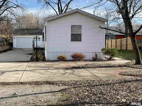 1746 N 30th St, Springfield, IL 62702 photo 1
