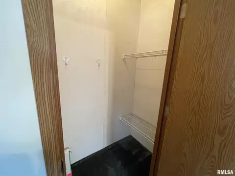 1746 N 30th St, Springfield, IL 62702 photo 11