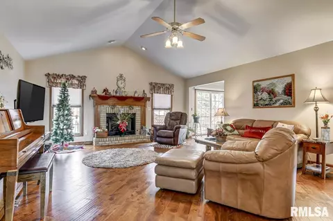 2029 Renwick Dr, Springfield, IL 62704 photo 7