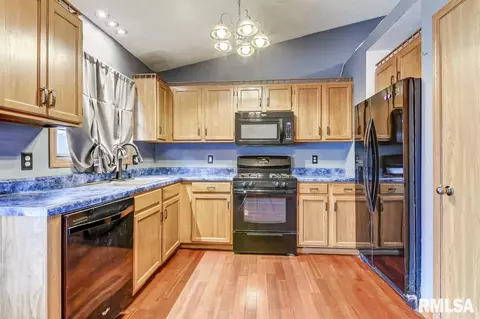 3106 Interurban Ave, Springfield, IL 62707 photo 8